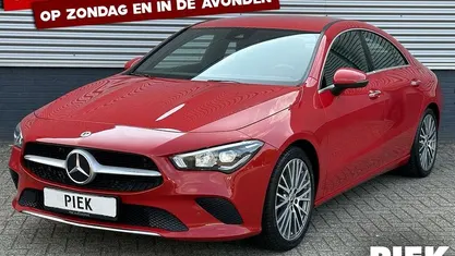 Rood Gebruikt 2019 Mercedes CLA200 Business Sedan | € 21.999 (Super prijs)