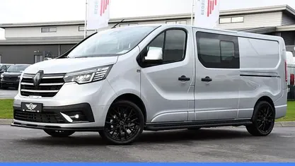 Occasion 2024 Renault Trafic LIMITED MPV | € 38.950 (Eerlijke prijs)