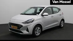 Grijs Gebruikt 2024 Hyundai i10 Premium Hatchback | € 16.940 (Eerlijke prijs)