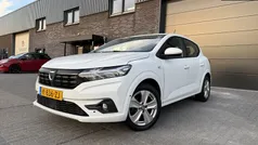 Gebruikt 2021 Dacia Sandero Essentiel Hatchback | € 12.950 (Eerlijke prijs)