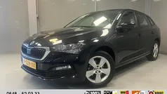 Gebruikt 2022 Skoda Scala Ambition Hatchback | € 17.475 (Eerlijke prijs)