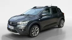 Grijs Gebruikt 2021 Dacia Sandero Comfort Hatchback | € 11.440 (Eerlijke prijs)
