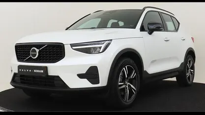 Wit Gebruikt 2025 Volvo XC40 Plus SUV | € 42.145 (Eerlijke prijs)