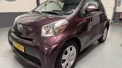 Paars Gebruikt 2011 Toyota iQ Hatchback | € 4.450 (Eerlijke prijs)