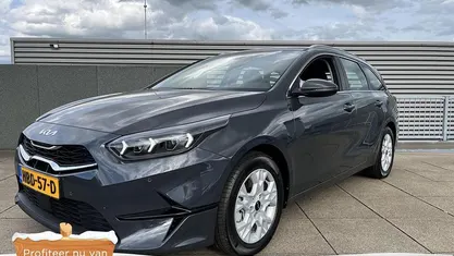 Gebruikt 2025 Kia Ceed Hatchback | € 31.850 (Eerlijke prijs)