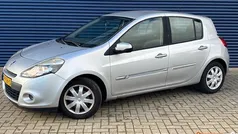 Gebruikt 2011 Renault Clio II Collection Hatchback | € 2.500 (Eerlijke prijs)