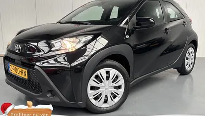 Gebruikt 2024 Toyota Aygo X Play SUV | € 17.950 (Eerlijke prijs)