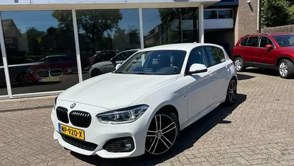 Occasion BMW 118 Executive 136 PK (100 kW) 2017 Wit Hatchback