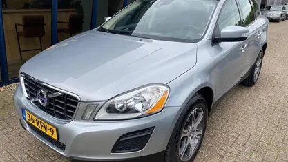 Occasion 2011 Volvo XC60 Kinetic SUV | € 13.945 (Eerlijke prijs)