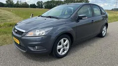 Grijs Gebruikt 2010 Ford Focus Hatchback | € 3.995 (Eerlijke prijs)
