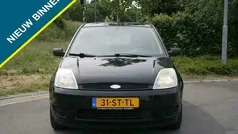 Zwart Gebruikt 2005 Ford Fiesta Ambiente Hatchback | € 1.649 (Eerlijke prijs)