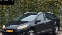 Zwart Gebruikt 2011 Renault Mégane GrandTour Komfort Stationwagen | € 2.499 (Eerlijke prijs)