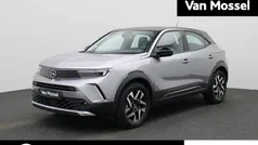 Grijs Gebruikt 2023 Opel Mokka-e Elegance SUV | € 20.940 (Eerlijke prijs)