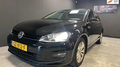 Zwart Occasion 2015 VW Golf VII Hatchback | € 7.999 (Super prijs)
