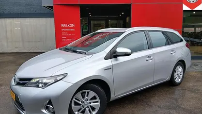 Gebruikt 2014 Toyota Auris Hybrid Stationwagen | € 12.450 (Eerlijke prijs)