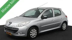Grijs Gebruikt 2009 Peugeot 206+ Hatchback | € 2.750 (Eerlijke prijs)