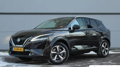 Zwart Occasion 2024 Nissan Qashqai N-Connecta SUV | € 28.895 (Eerlijke prijs)