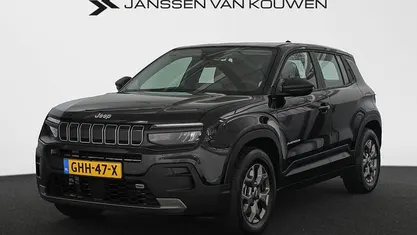 Zwart Occasion 2024 Jeep Avenger EV Longitude SUV | € 24.945 (Eerlijke prijs)