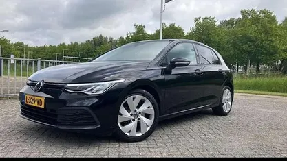 Occasion VW Golf VII R-line 150 PK (110 kW) 2021 Zwart Hatchback
