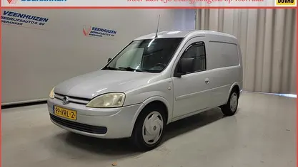 Occasion Opel Combo 101 PK (74 kW) 2008 Grijs Van