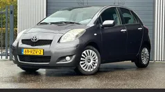 Gebruikt 2011 Toyota Yaris Hatchback | € 2.750 (Eerlijke prijs)