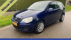 Blauw Gebruikt 2005 VW Polo Hatchback | € 2.299 (Eerlijke prijs)