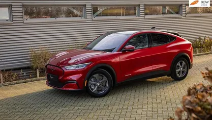 Occasion 2021 Ford Mustang Mach-E SUV | € 19.900 (Eerlijke prijs)