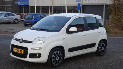 Occasion 2015 Fiat Panda Lounge Hatchback | € 5.650 (Eerlijke prijs)