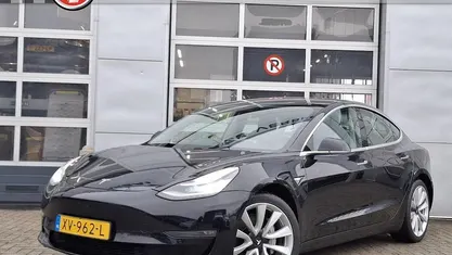Occasion 2019 Tesla Model 3 Long Range AWD Sedan | € 16.840 (Eerlijke prijs)