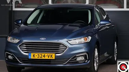 Blauw Occasion 2021 Ford Mondeo Titanium Sedan | € 18.950 (Eerlijke prijs)