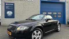 Zwart Gebruikt 2000 Audi TT Roadster Cabriolet | € 4.250 (Goede deal)