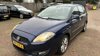 Blauw Occasion 2009 Fiat Croma Hatchback | € 1.250 (Super prijs)