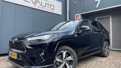 Gebruikt 2023 Toyota RAV4 Hybrid Style SUV | € 43.900 (Eerlijke prijs)