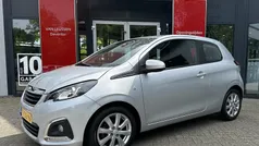 Grijs Gebruikt 2015 Peugeot 108 Allure Hatchback | € 5.900 (Eerlijke prijs)