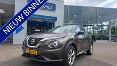Bruin, metallic lak Gebruikt 2020 Nissan Juke N-Connecta SUV | € 16.450 (Eerlijke prijs)