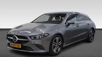 Grijs Gebruikt 2021 Mercedes CLA180 Shooting Brake Business Stationwagen | € 23.490 (Eerlijke prijs)