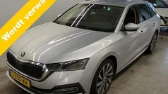 Grijs Gebruikt 2020 Skoda Octavia First Edition Stationwagen | € 19.950 (Eerlijke prijs)