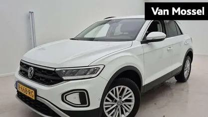 Wit Occasion 2022 VW T-Roc Life SUV | € 22.900 (Eerlijke prijs)