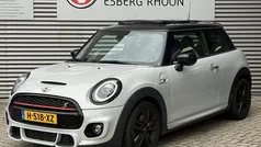 Gebruikt 2020 Mini Cooper S Hatchback | € 27.950 (Eerlijke prijs)