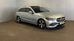 Grijs Gebruikt 2022 Mercedes C220 Avantgarde Stationwagen | € 46.250 (Eerlijke prijs)
