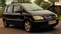 Zwart Gebruikt 2004 Opel Zafira MPV | € 999