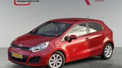 Hatchback Gebruikt 2015 Kia Rio Comfort Hatchback | € 8.950 (Eerlijke prijs)