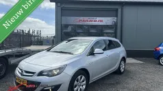Zilver Gebruikt 2014 Opel Astra Stationwagen | € 4.750 (Eerlijke prijs)