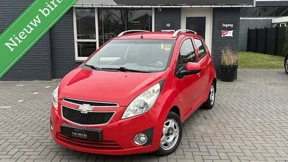Rood Occasion 2011 Chevrolet Spark LS Hatchback | € 2.950 (Eerlijke prijs)