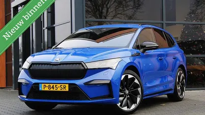 Blauw Gebruikt 2022 Skoda Enyaq iV SportLine SUV | € 19.950 (Eerlijke prijs)