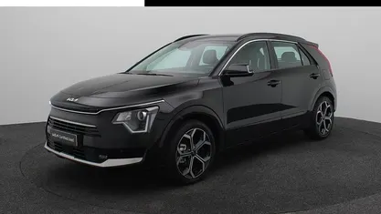 Zwart Gebruikt 2024 Kia Niro SUV | € 32.940 (Goede deal)