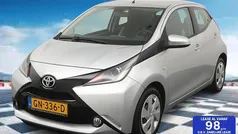 Gebruikt 2015 Toyota Aygo X-play Hatchback | € 5.950 (Eerlijke prijs)