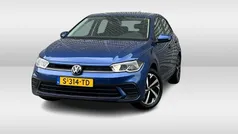 Blauw Gebruikt 2023 VW Polo Life Hatchback | € 19.750 (Eerlijke prijs)