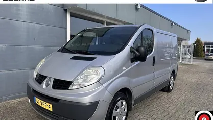 Occasion Renault Trafic 90 PK (66 kW) 2008 Grijs (metallic) MPV
