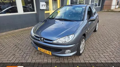 Grijs Gebruikt 2008 Peugeot 206 Hatchback | € 1.940 (Eerlijke prijs)